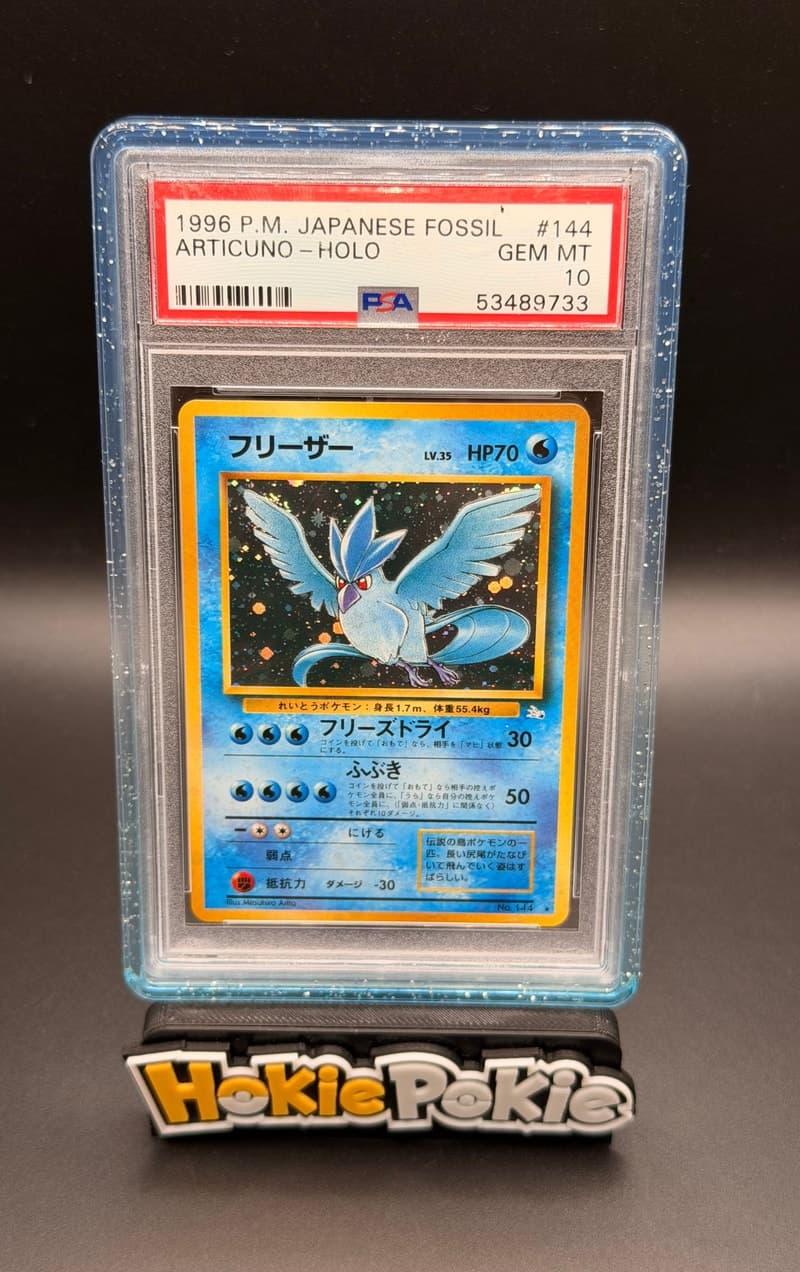 Articuno, PSA 10 graded, card 144 from the 1997 Fossil (Japanese) Pokémon TCG set.